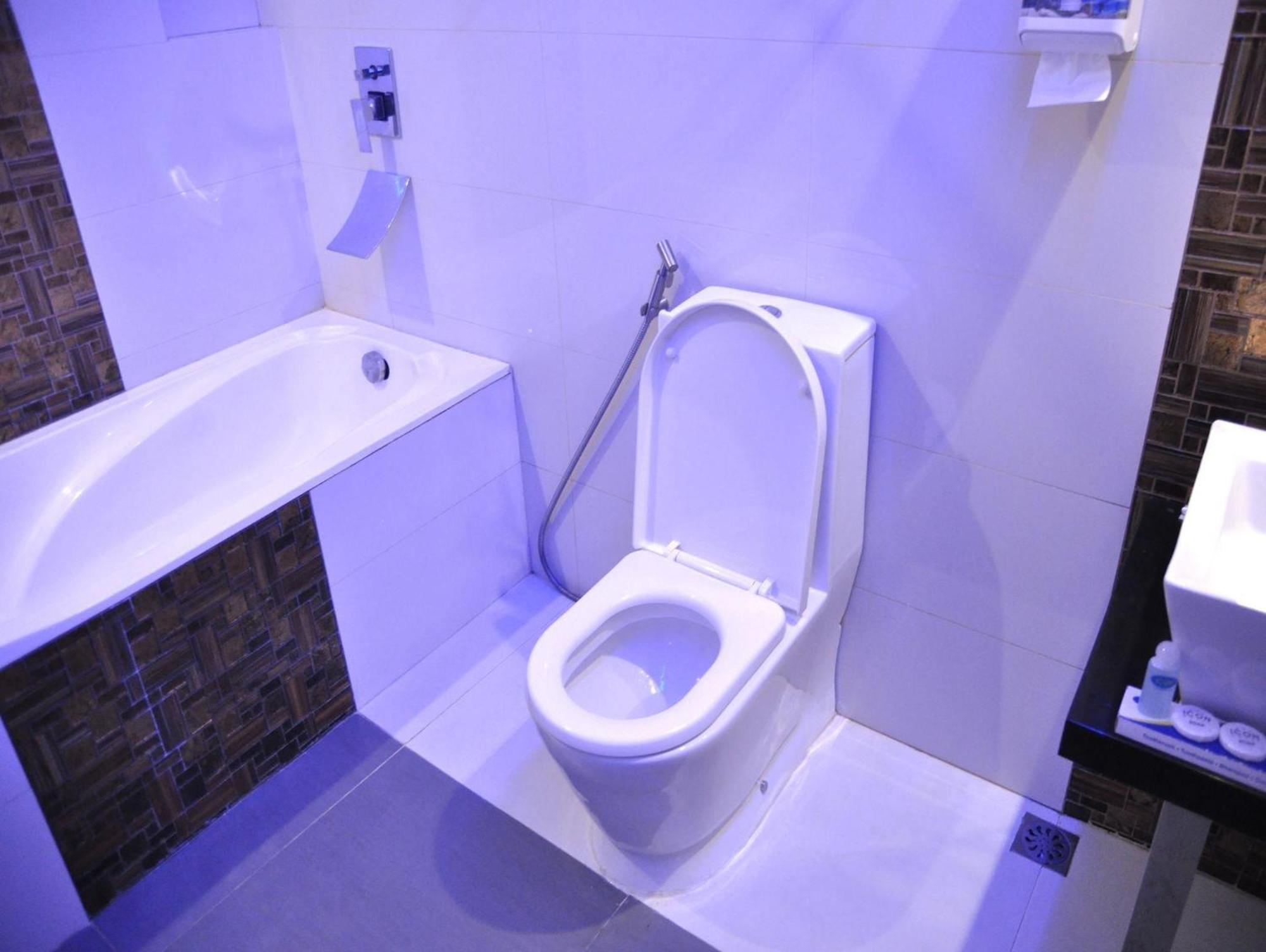Hotel Dreamworld North Edsa كويزون سيتي المظهر الخارجي الصورة